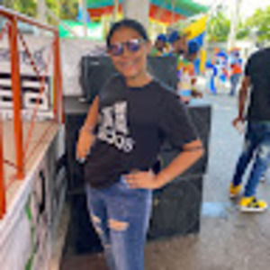 Meet your Posher, Astrid